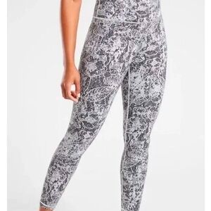 Athleta Elation Graffiti Leggings SIZE:XS